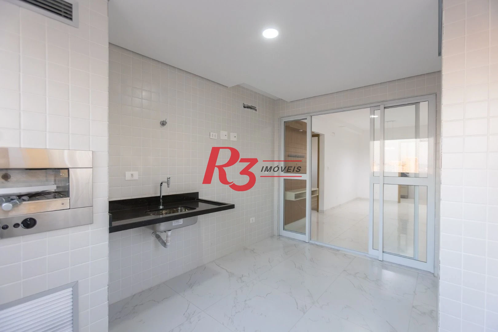Apartamento com 2 dormitórios à venda, 70 m² por R$ 890.000,00 - Boqueirão - Santos/SP