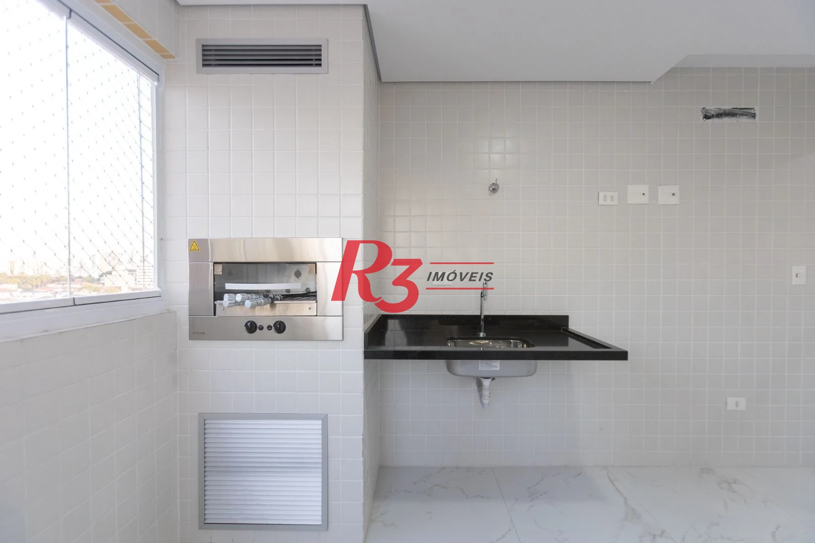 Apartamento com 2 dormitórios à venda, 70 m² por R$ 890.000,00 - Boqueirão - Santos/SP