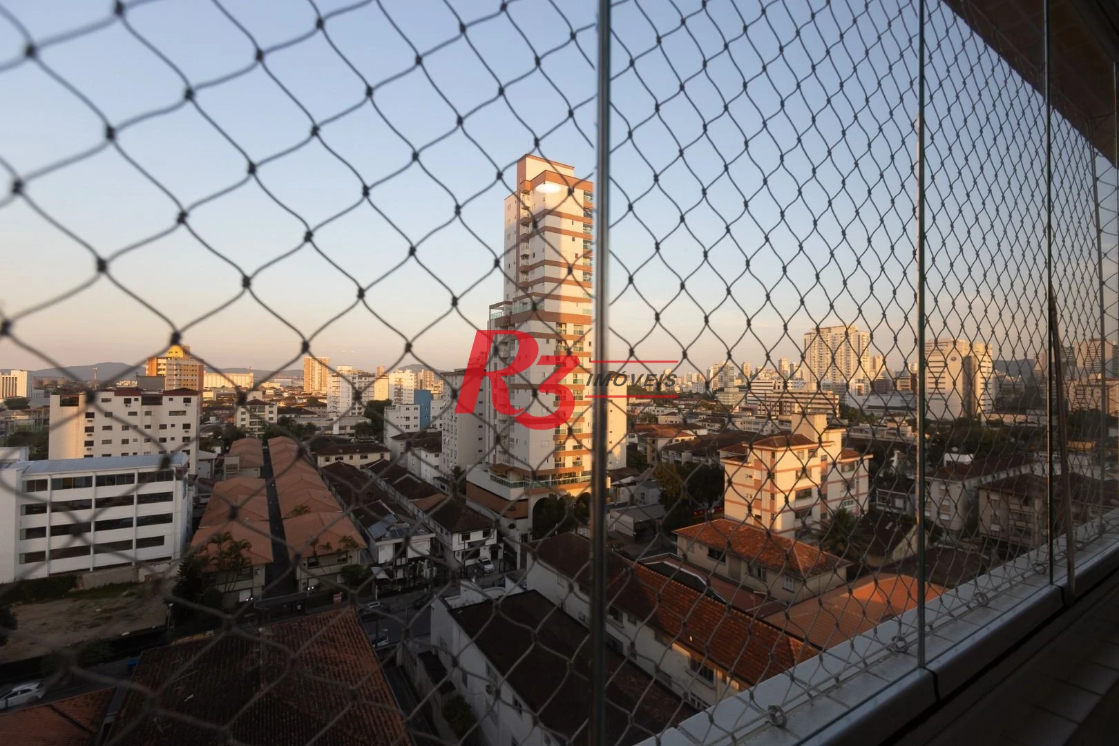 Apartamento com 2 dormitórios à venda, 70 m² por R$ 890.000,00 - Boqueirão - Santos/SP