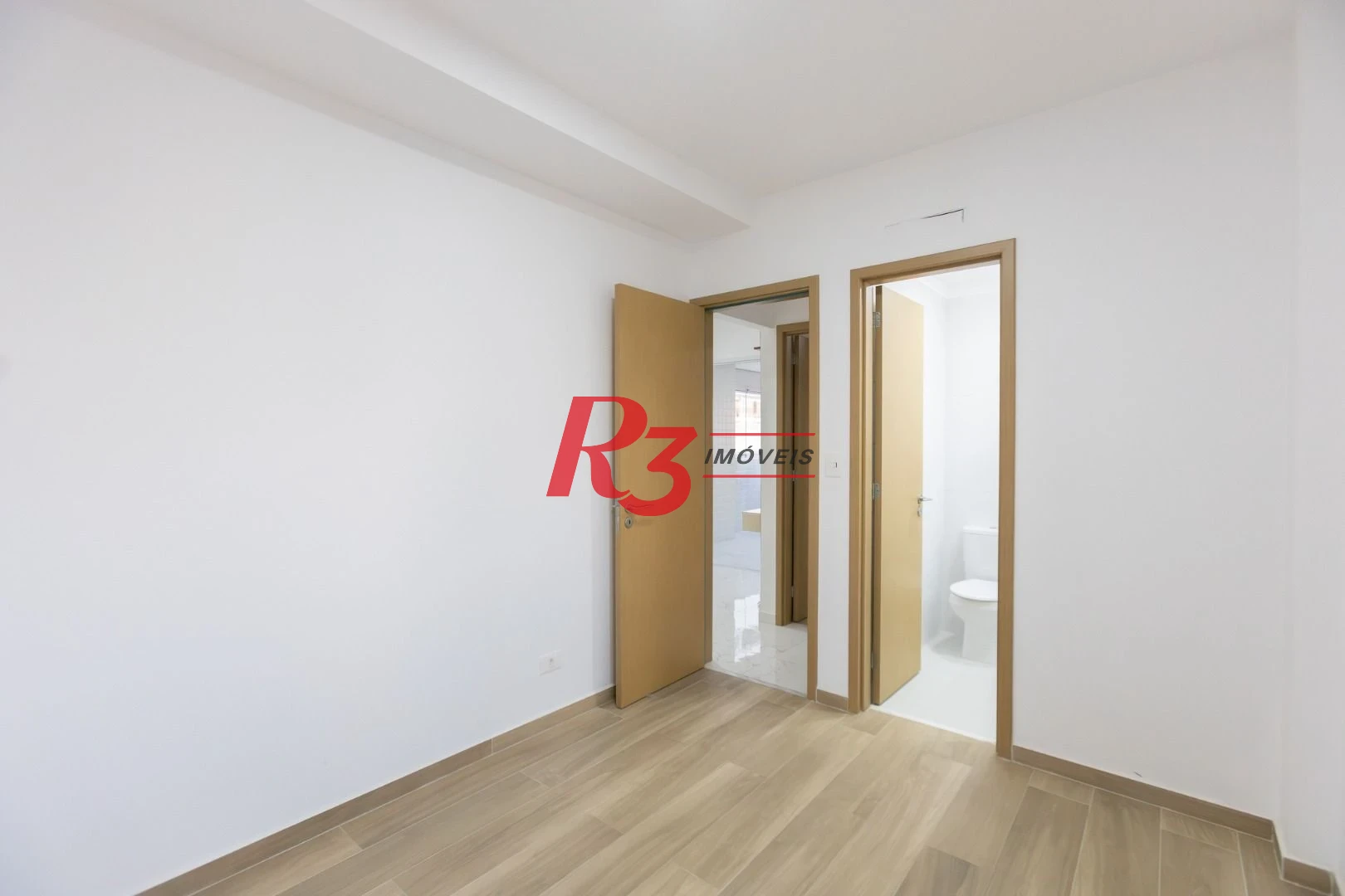 Apartamento com 2 dormitórios à venda, 70 m² por R$ 890.000,00 - Boqueirão - Santos/SP