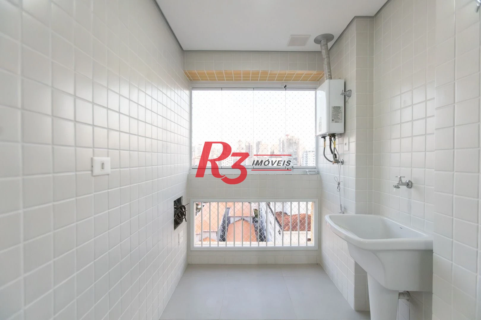 Apartamento com 2 dormitórios à venda, 70 m² por R$ 890.000,00 - Boqueirão - Santos/SP