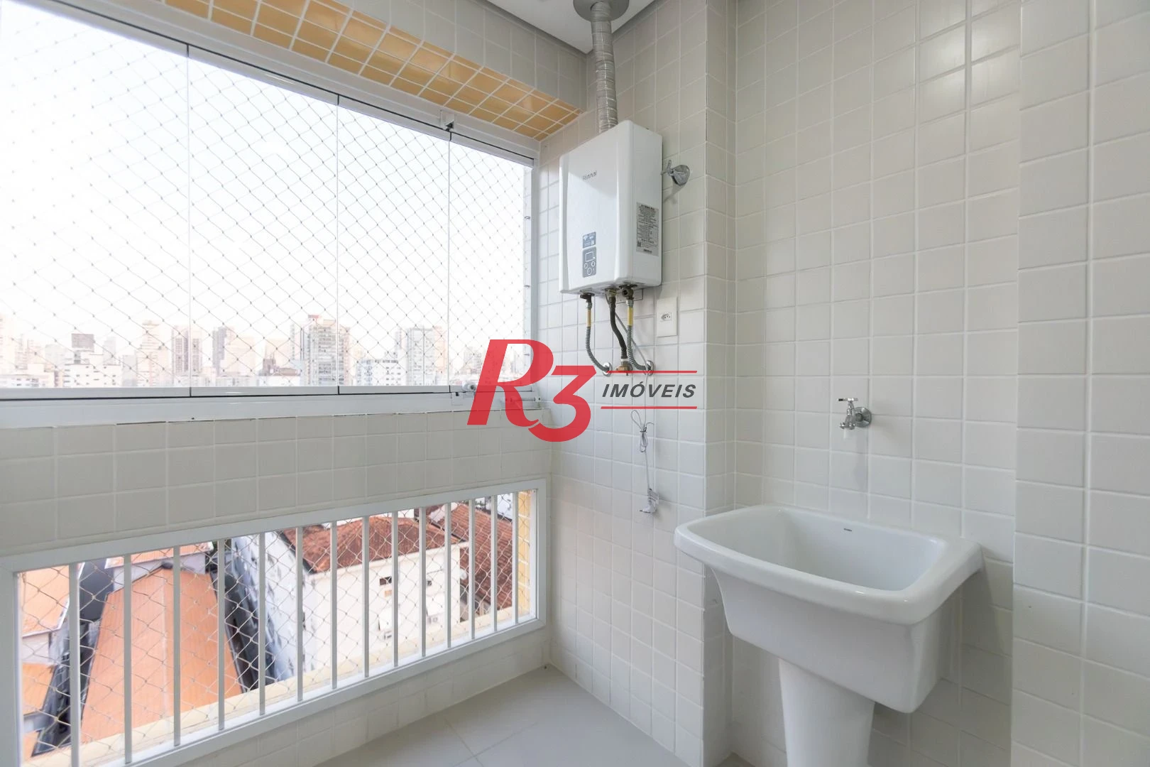 Apartamento com 2 dormitórios à venda, 70 m² por R$ 890.000,00 - Boqueirão - Santos/SP