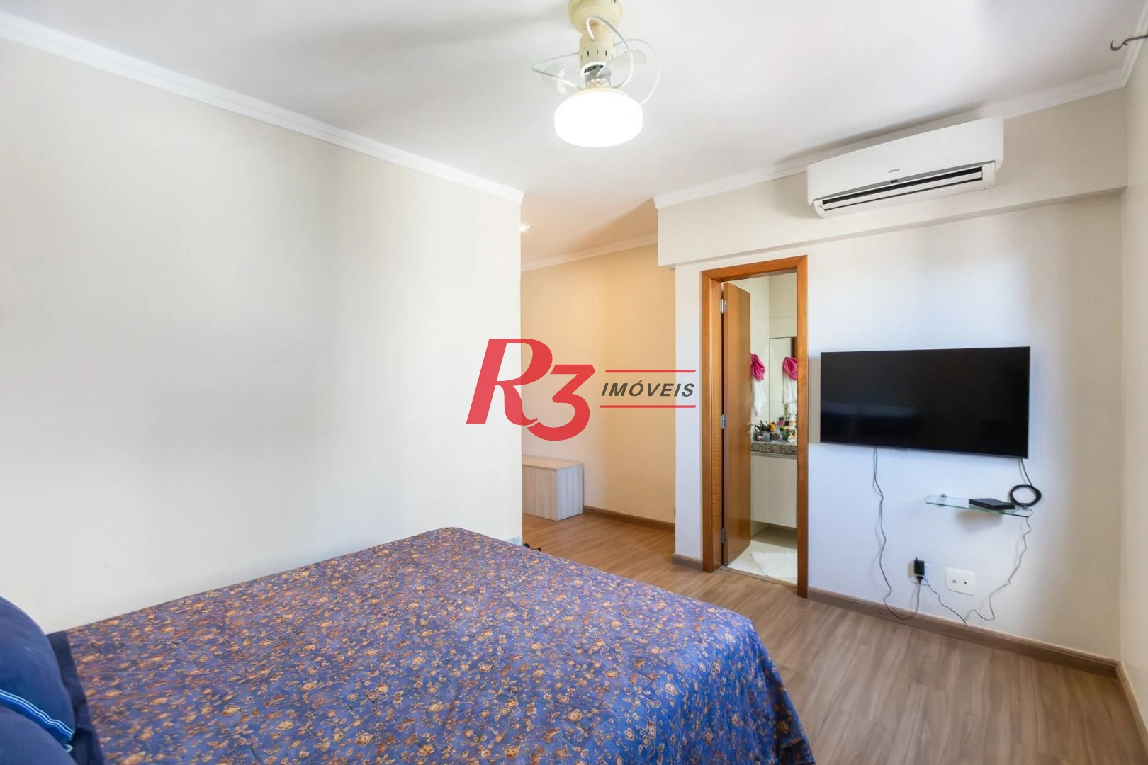 Apartamento com 3 dormitórios à venda, 130 m² por R$ 1.550.000,00 - Ponta da Praia - Santos/SP