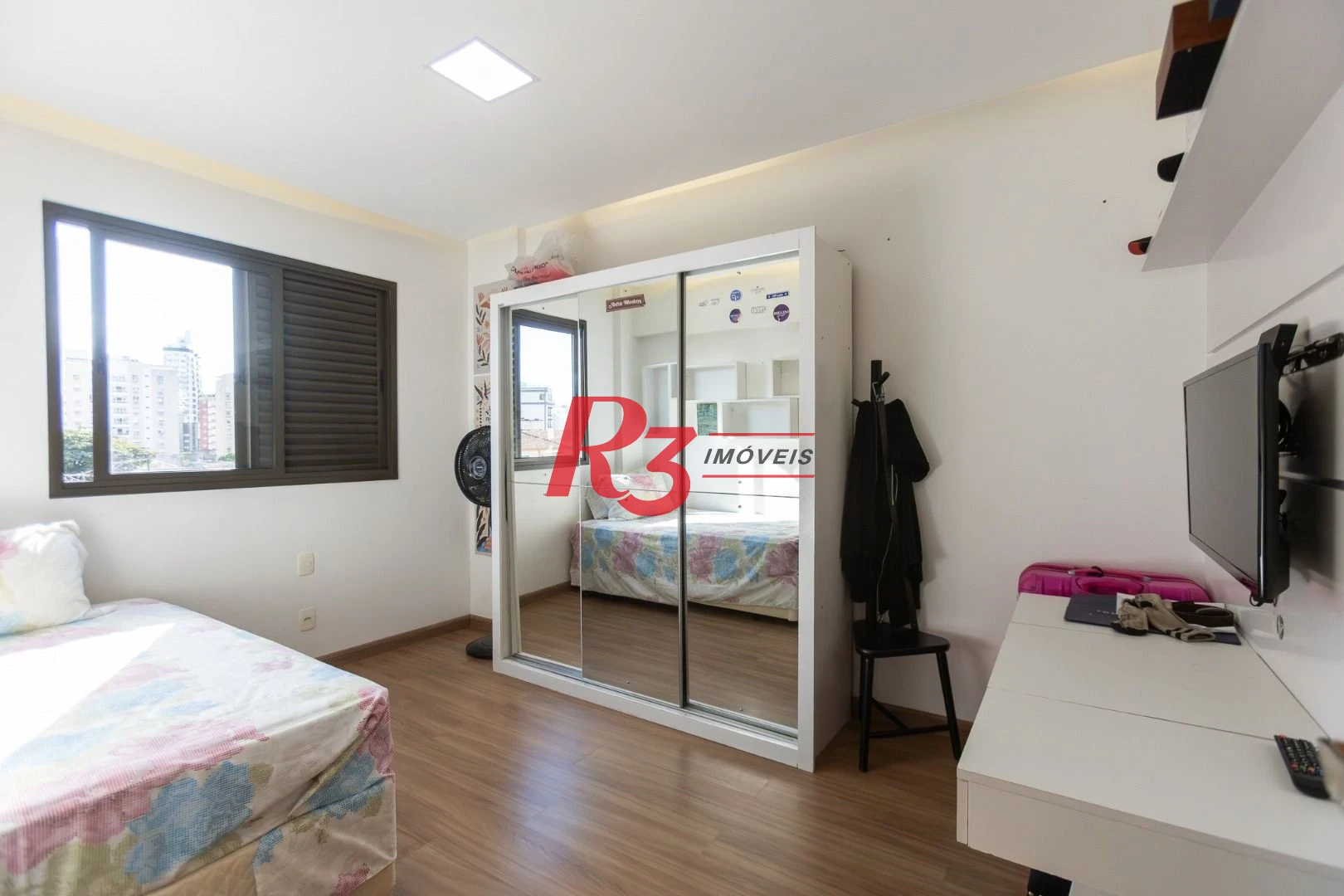 Apartamento com 3 dormitórios à venda, 130 m² por R$ 1.550.000,00 - Ponta da Praia - Santos/SP