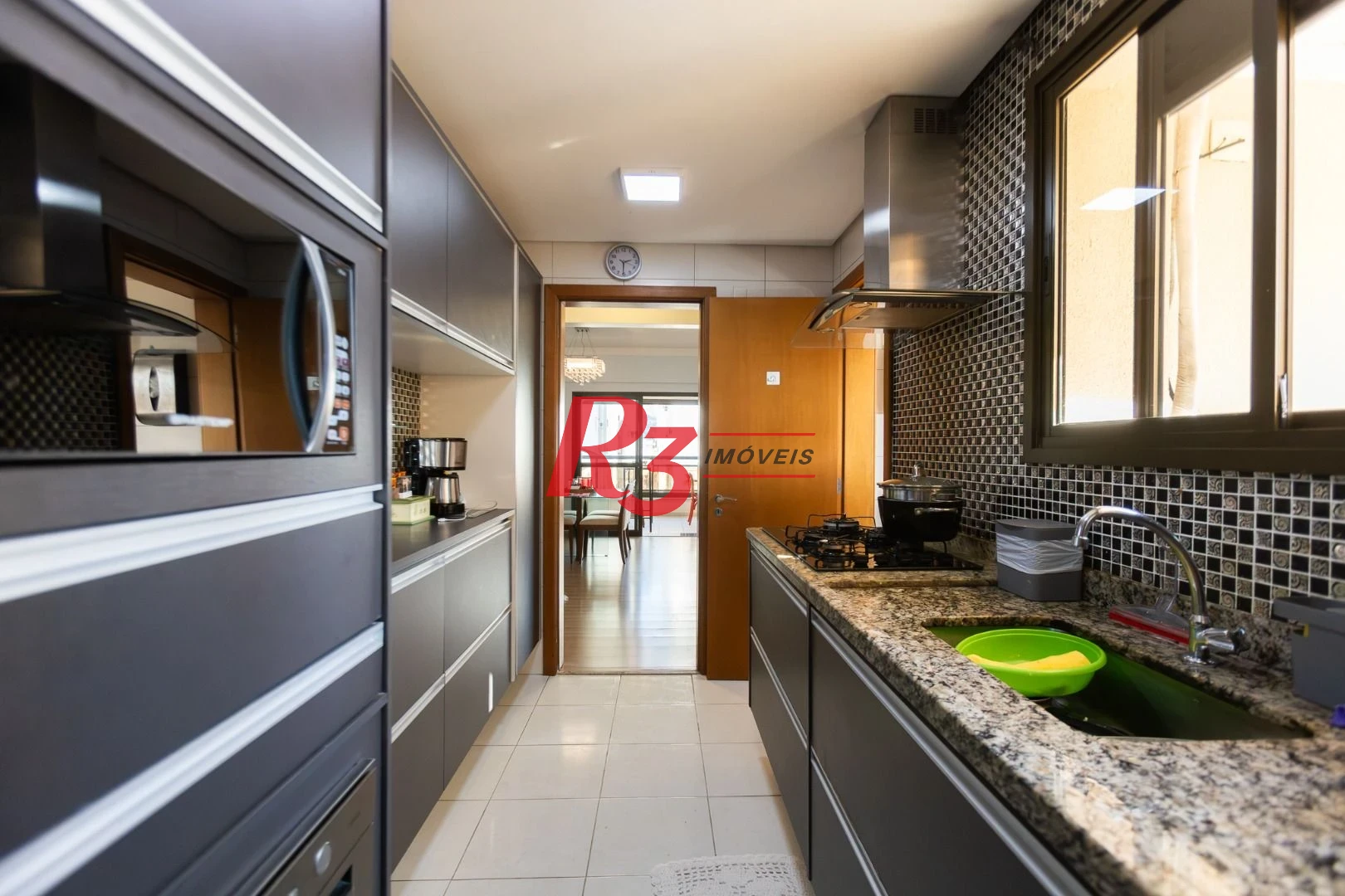 Apartamento com 3 dormitórios à venda, 130 m² por R$ 1.550.000,00 - Ponta da Praia - Santos/SP