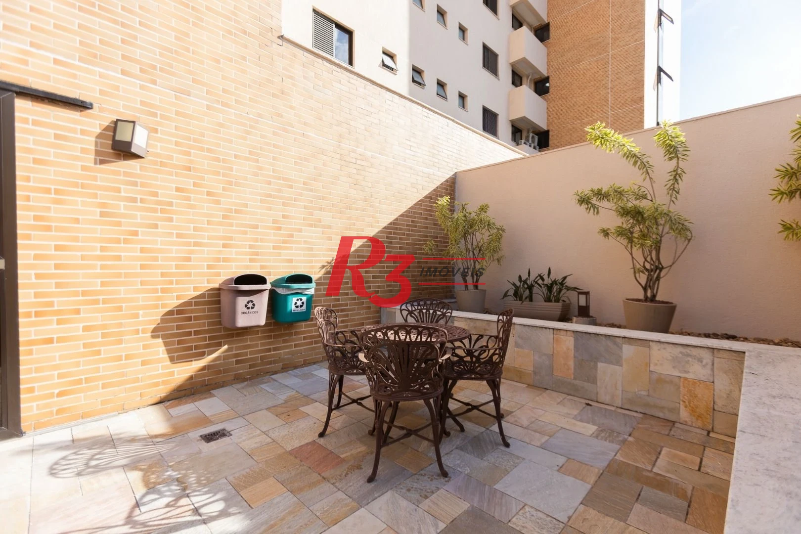 Apartamento com 3 dormitórios à venda, 130 m² por R$ 1.550.000,00 - Ponta da Praia - Santos/SP