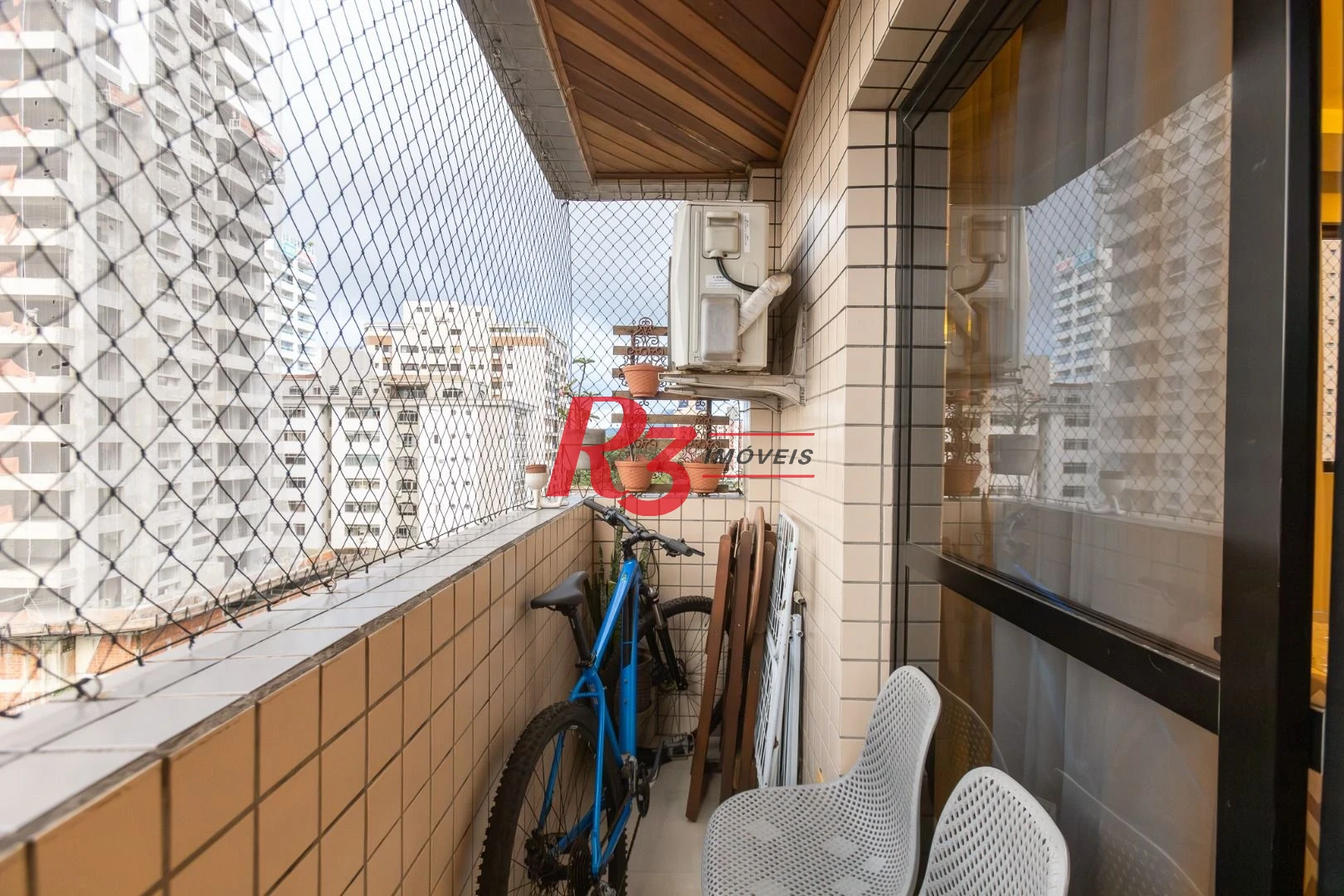 Apartamento com 3 dormitórios à venda, 125 m² por R$ 725.000,00 - Ponta da Praia - Santos/SP