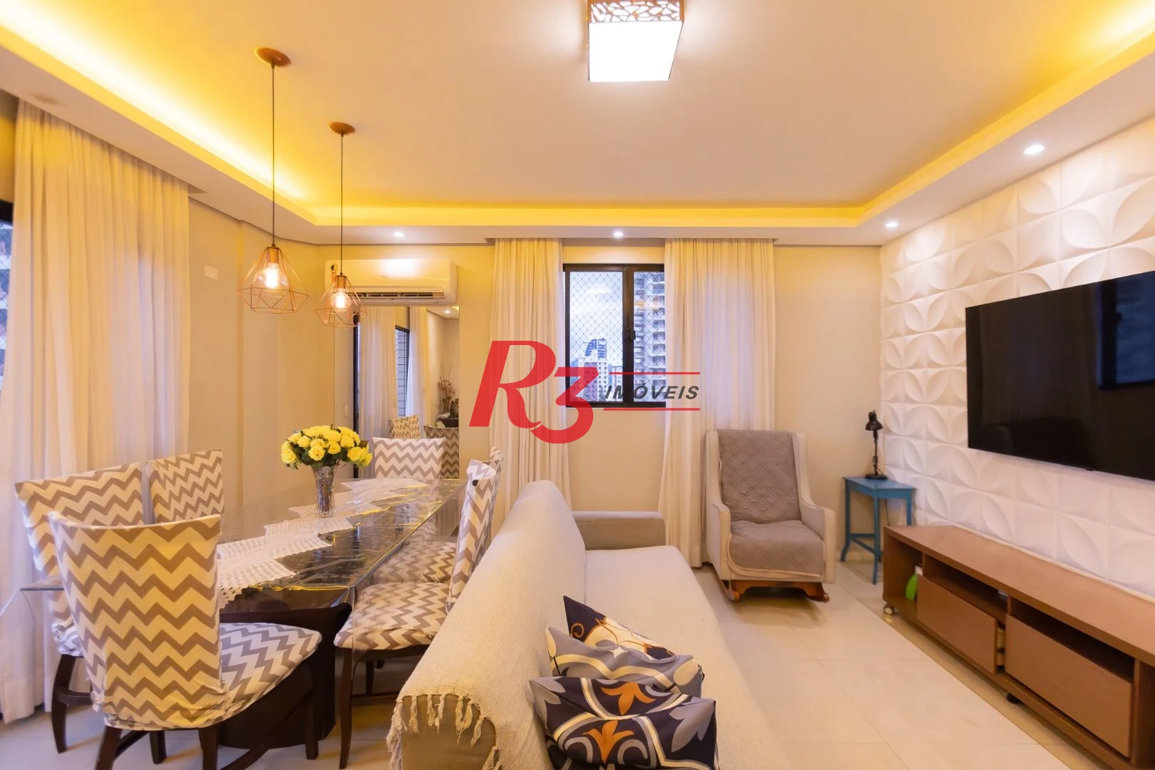 Apartamento com 3 dormitórios à venda, 125 m² por R$ 725.000,00 - Ponta da Praia - Santos/SP