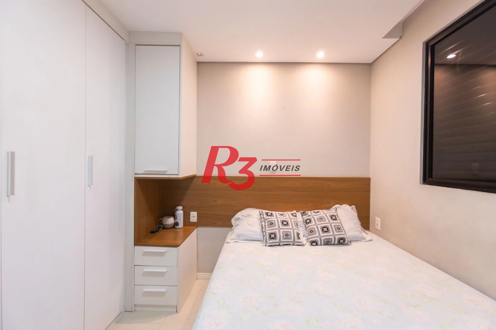 Apartamento com 3 dormitórios à venda, 125 m² por R$ 725.000,00 - Ponta da Praia - Santos/SP