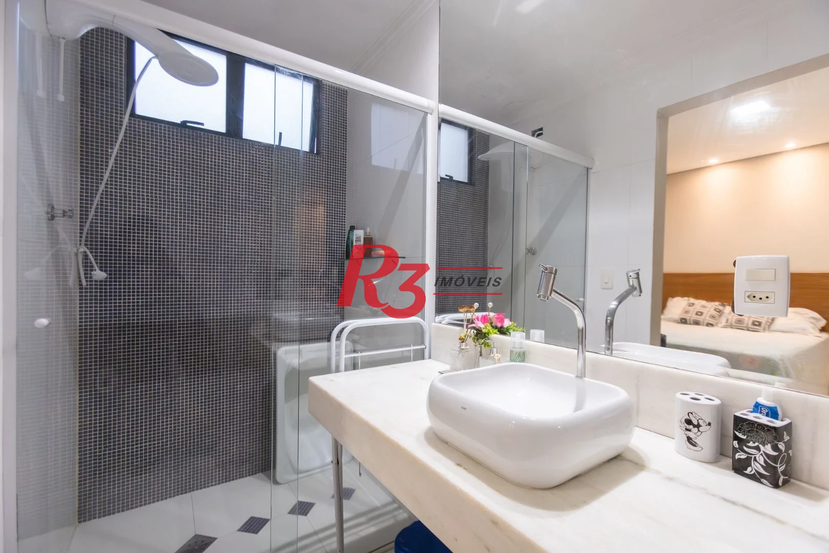 Apartamento com 3 dormitórios à venda, 125 m² por R$ 725.000,00 - Ponta da Praia - Santos/SP