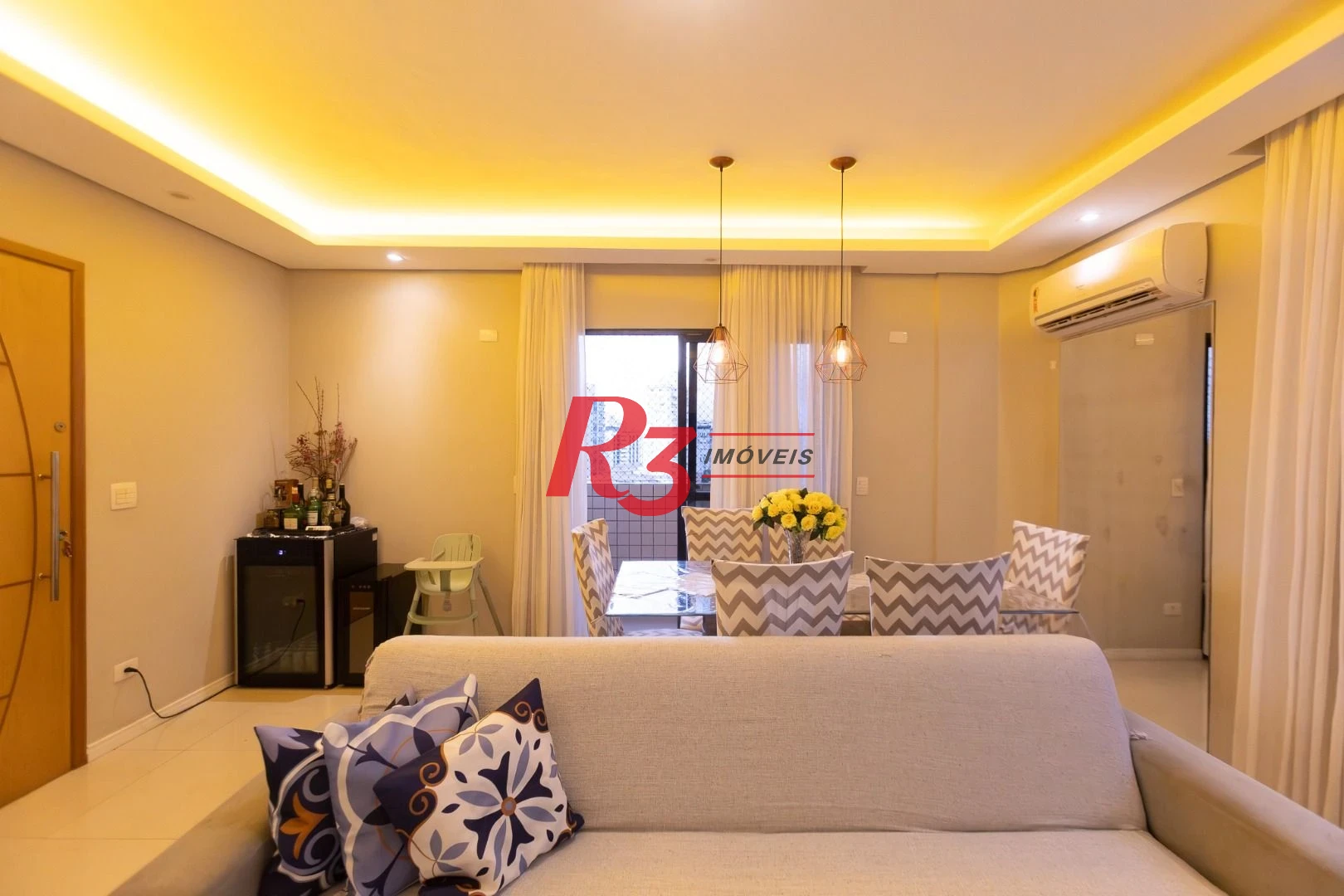 Apartamento com 3 dormitórios à venda, 125 m² por R$ 725.000,00 - Ponta da Praia - Santos/SP