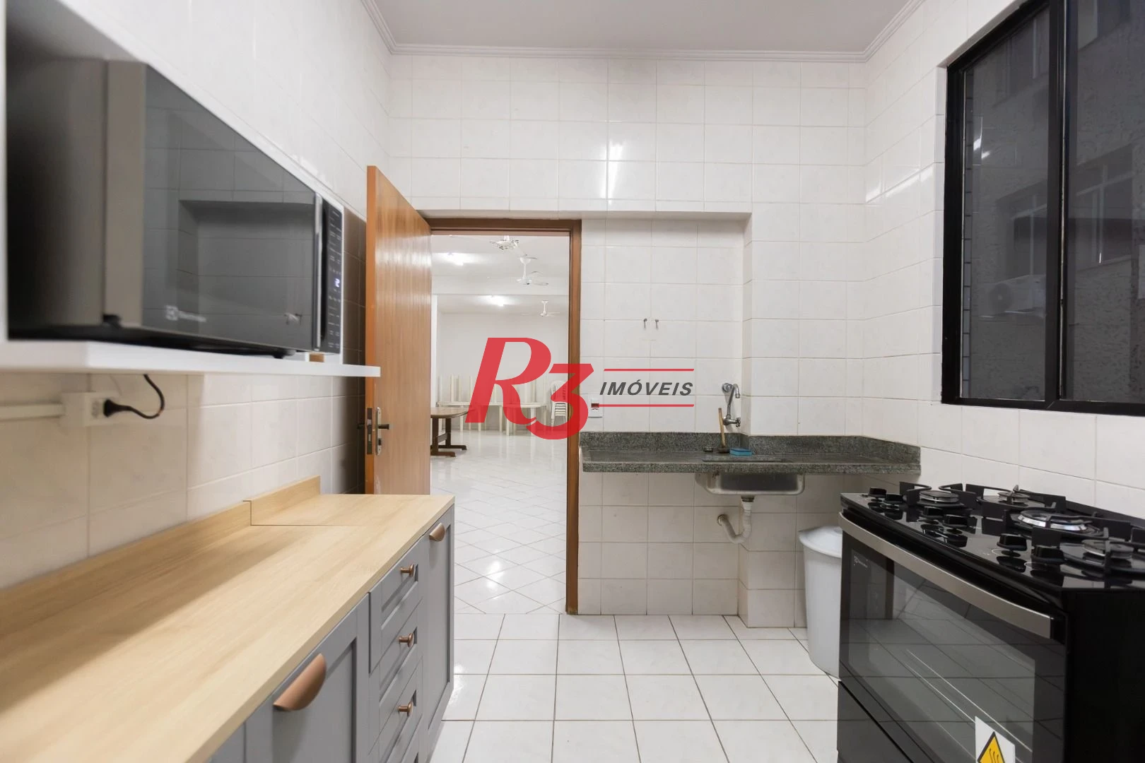 Apartamento com 3 dormitórios à venda, 125 m² por R$ 725.000,00 - Ponta da Praia - Santos/SP