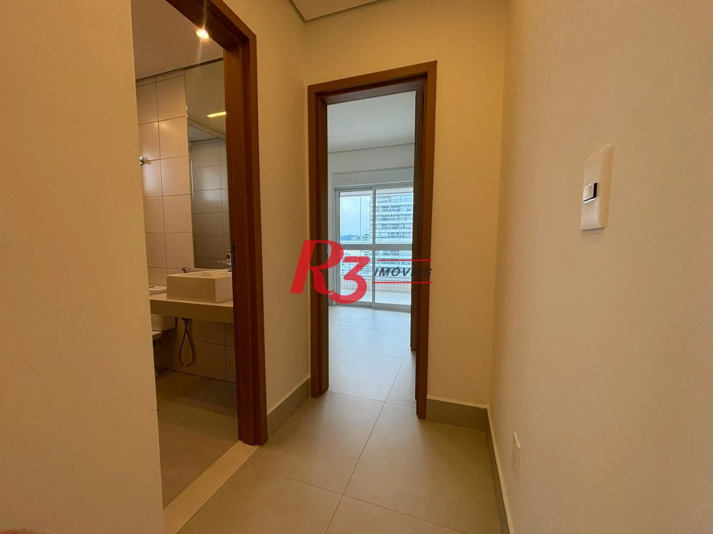 APARTAMENTO 3 QUARTOS PARA LOCAÇÃO NO EMBARÉ COM VISTA PANORAMICA  PARA O MAR