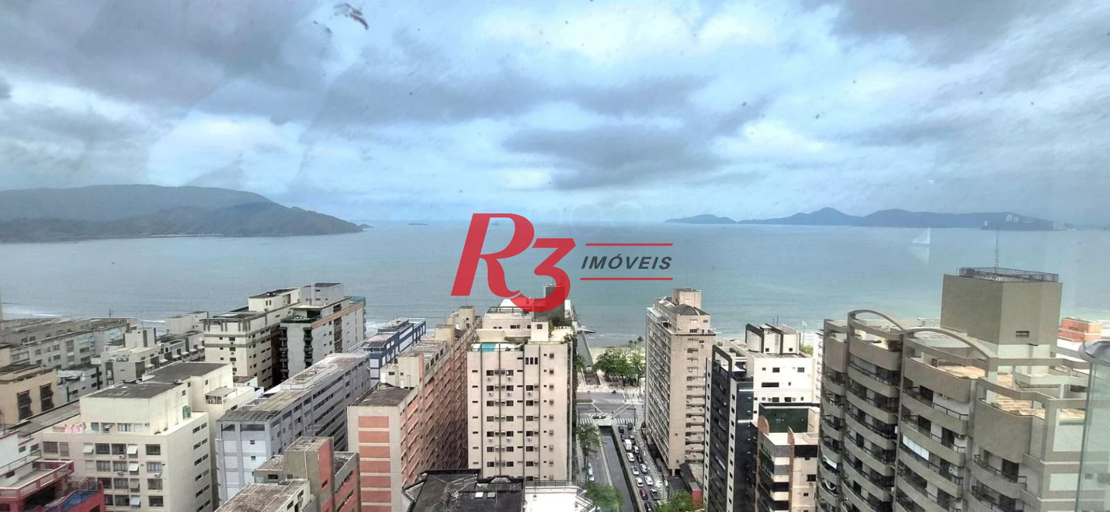 APARTAMENTO 3 QUARTOS PARA LOCAÇÃO NO EMBARÉ COM VISTA PANORAMICA  PARA O MAR