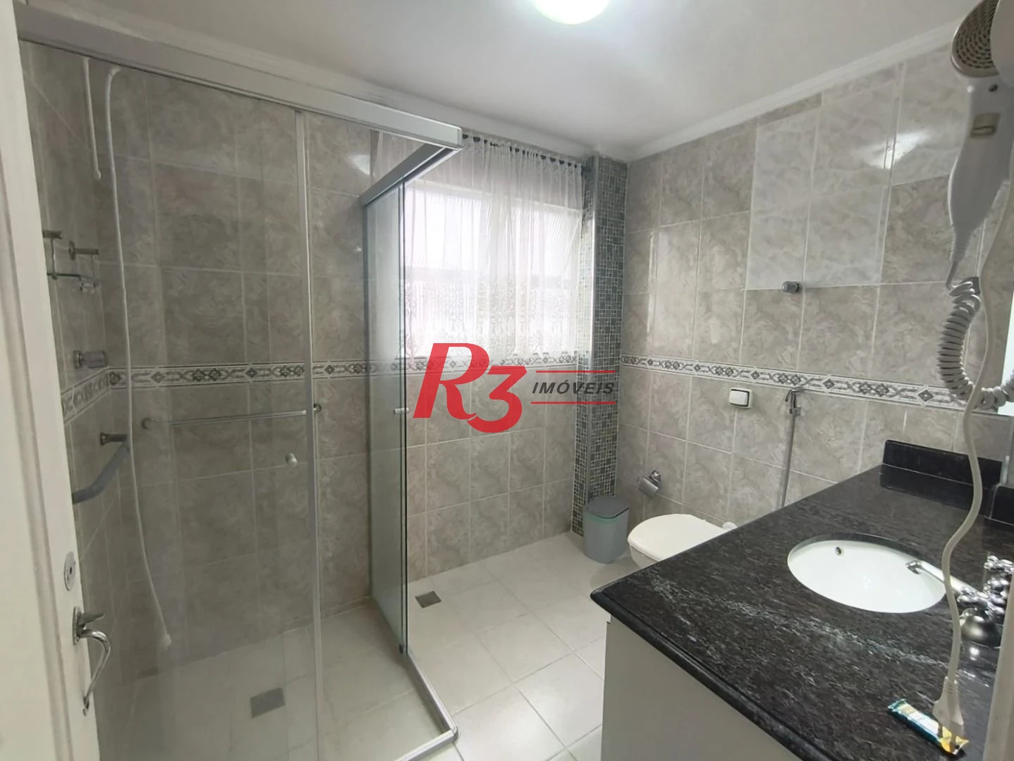 Apartamento com 2 dormitórios à venda, 74 m² por R$ 690.000,00 - Pompéia - Santos/SP