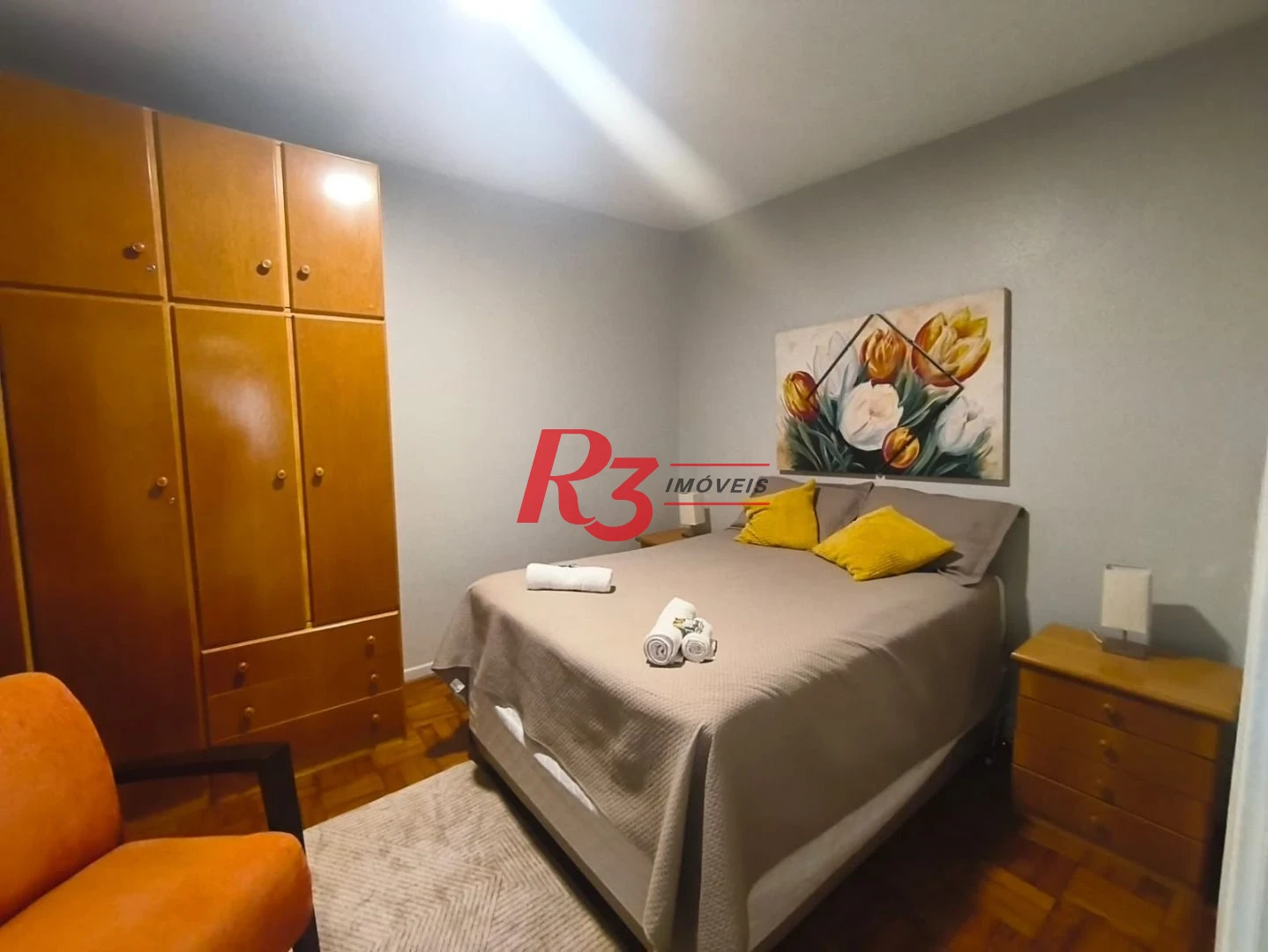 Apartamento com 2 dormitórios à venda, 74 m² por R$ 690.000,00 - Pompéia - Santos/SP