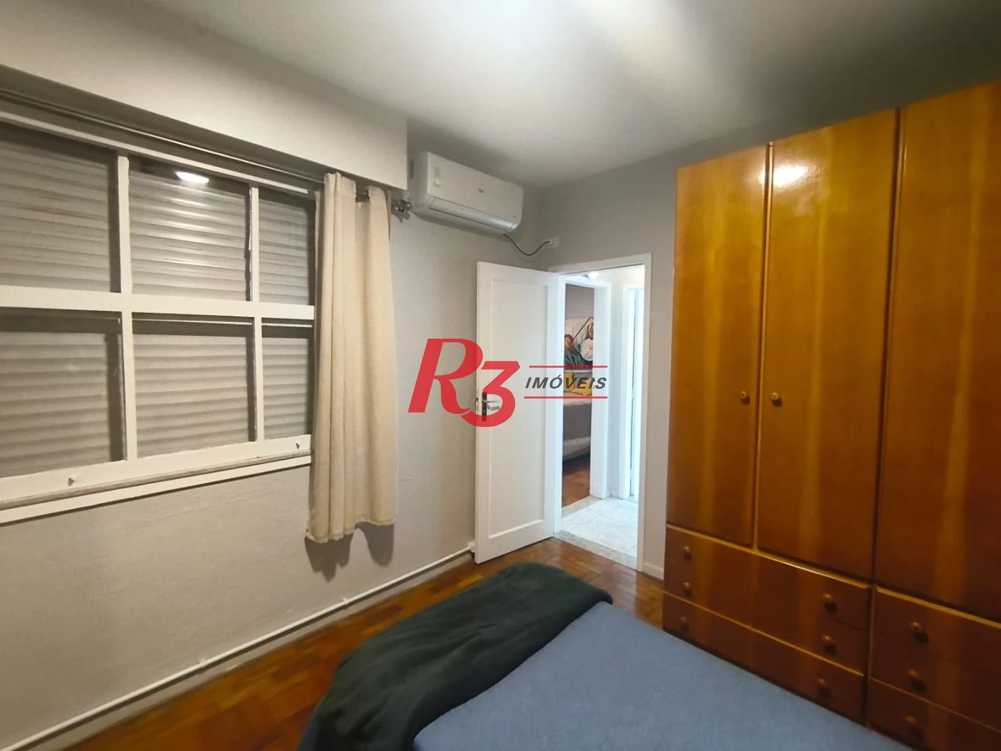 Apartamento com 2 dormitórios à venda, 74 m² por R$ 690.000,00 - Pompéia - Santos/SP