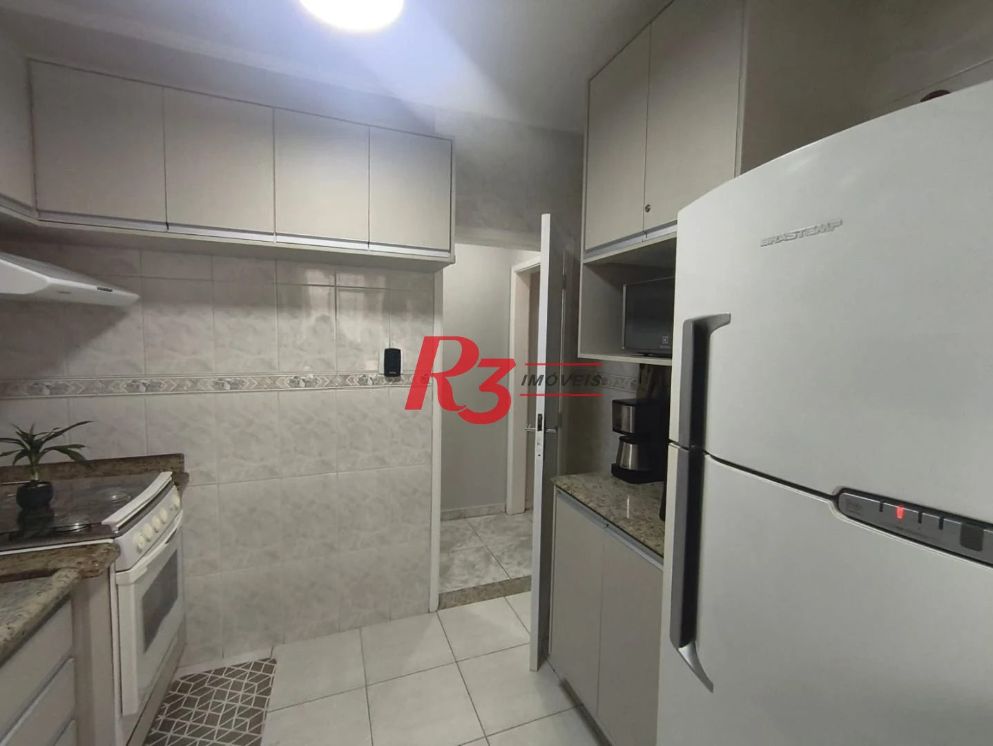 Apartamento com 2 dormitórios à venda, 74 m² por R$ 690.000,00 - Pompéia - Santos/SP