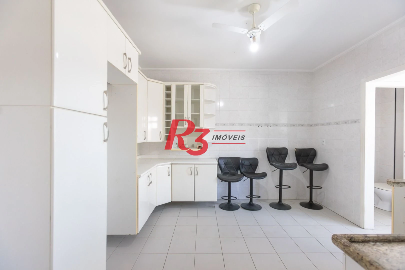 Apartamento com 2 dormitórios à venda, 79 m² por R$ 520.000,00 - Marapé - Santos/SP