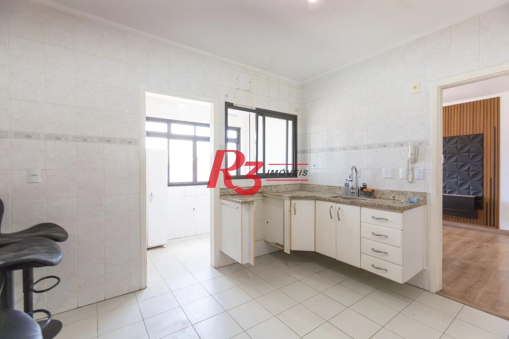 Apartamento com 2 dormitórios à venda, 79 m² por R$ 520.000,00 - Marapé - Santos/SP