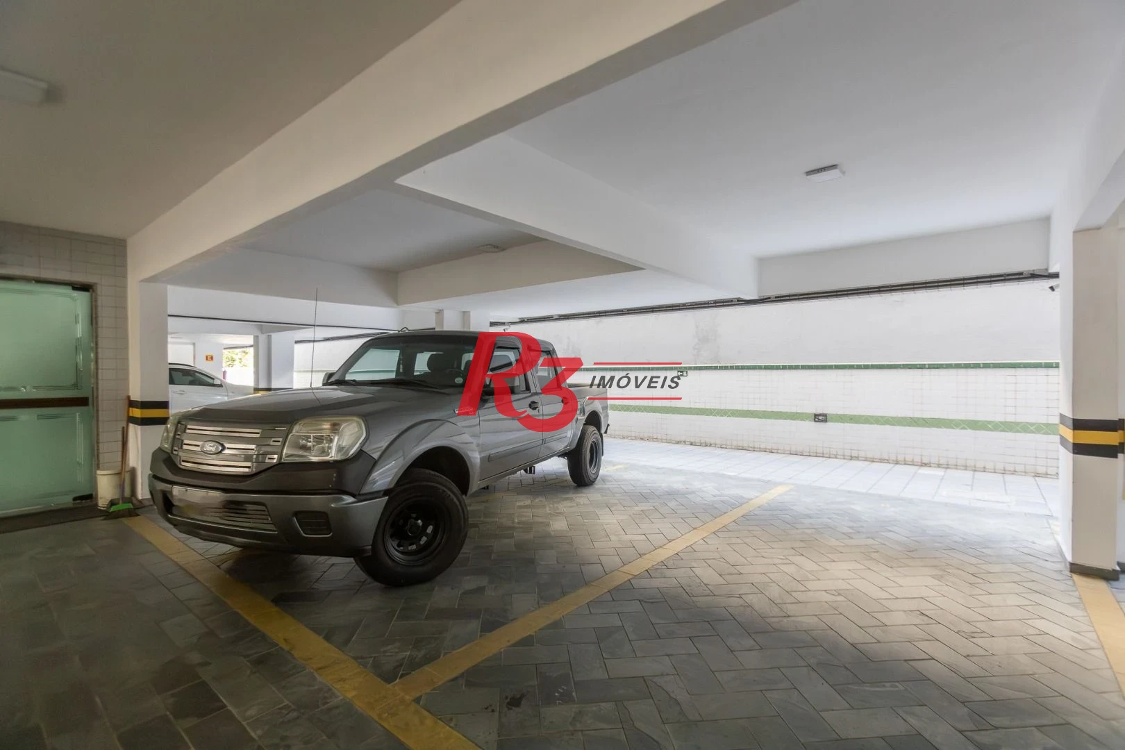 Apartamento com 2 dormitórios à venda, 79 m² por R$ 520.000,00 - Marapé - Santos/SP