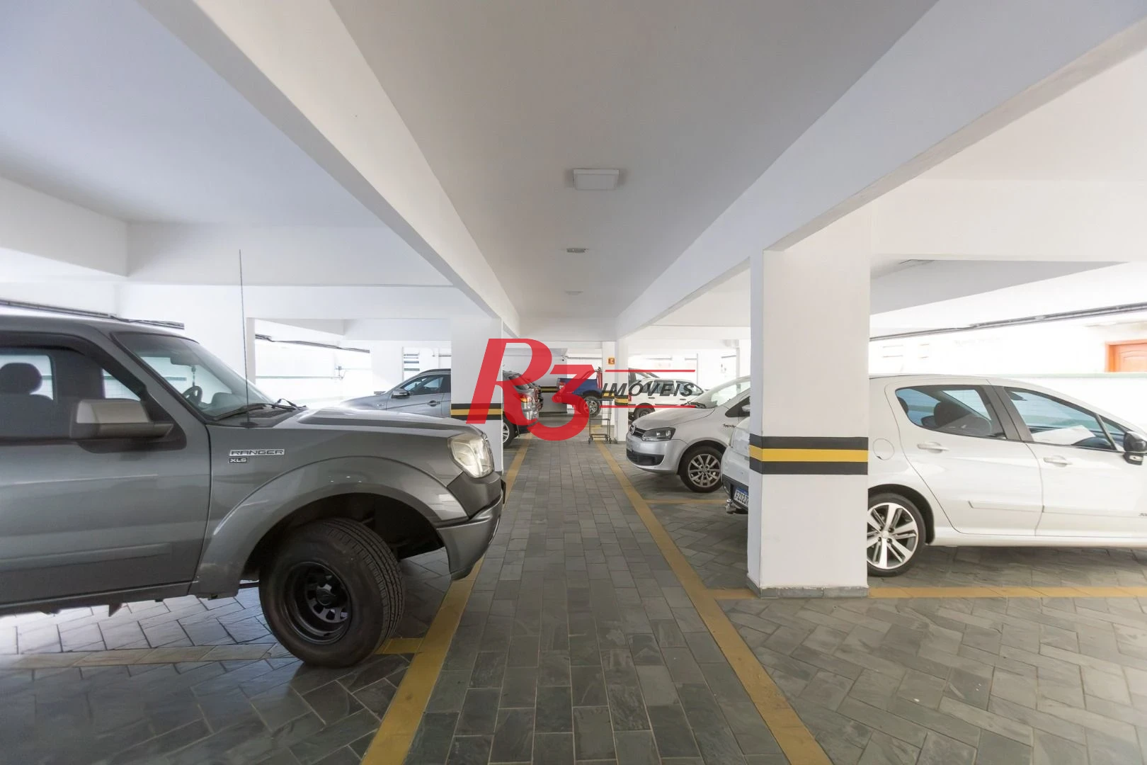 Apartamento com 2 dormitórios à venda, 79 m² por R$ 520.000,00 - Marapé - Santos/SP