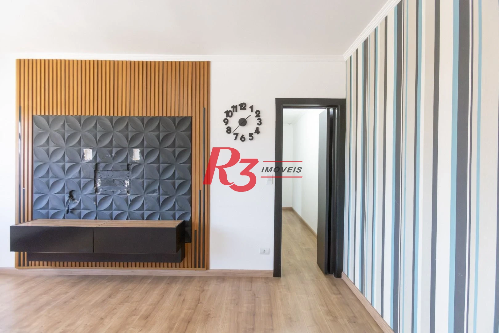 Apartamento com 2 dormitórios à venda, 79 m² por R$ 520.000,00 - Marapé - Santos/SP