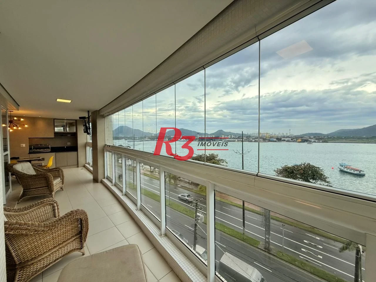 Apartamento com 4 dormitórios para alugar, 189 m² por R$ 17.000,02/mês - Ponta da Praia - Santos/SP