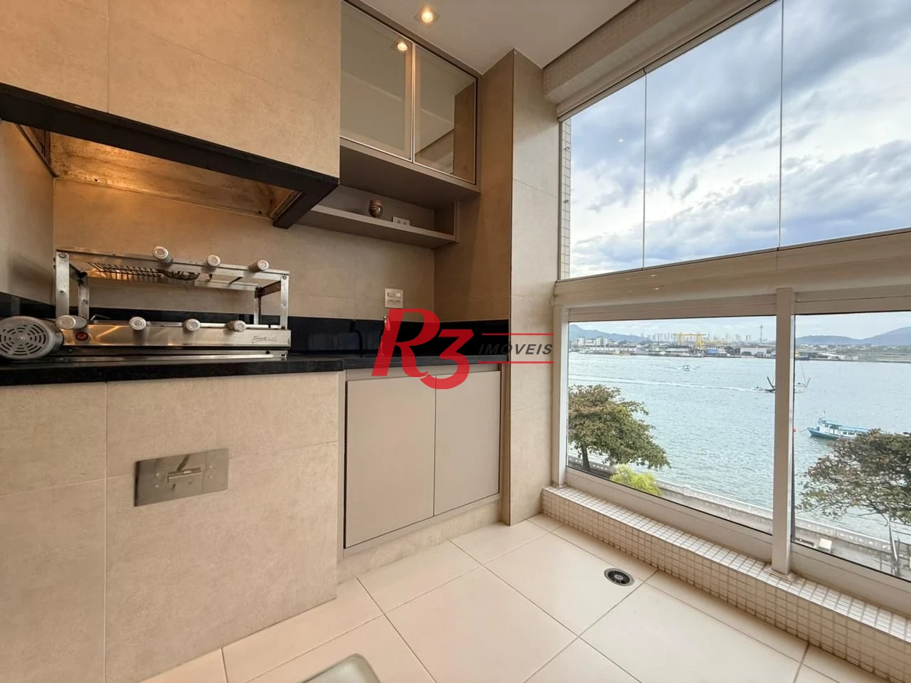 Apartamento com 4 dormitórios para alugar, 189 m² por R$ 17.000,02/mês - Ponta da Praia - Santos/SP