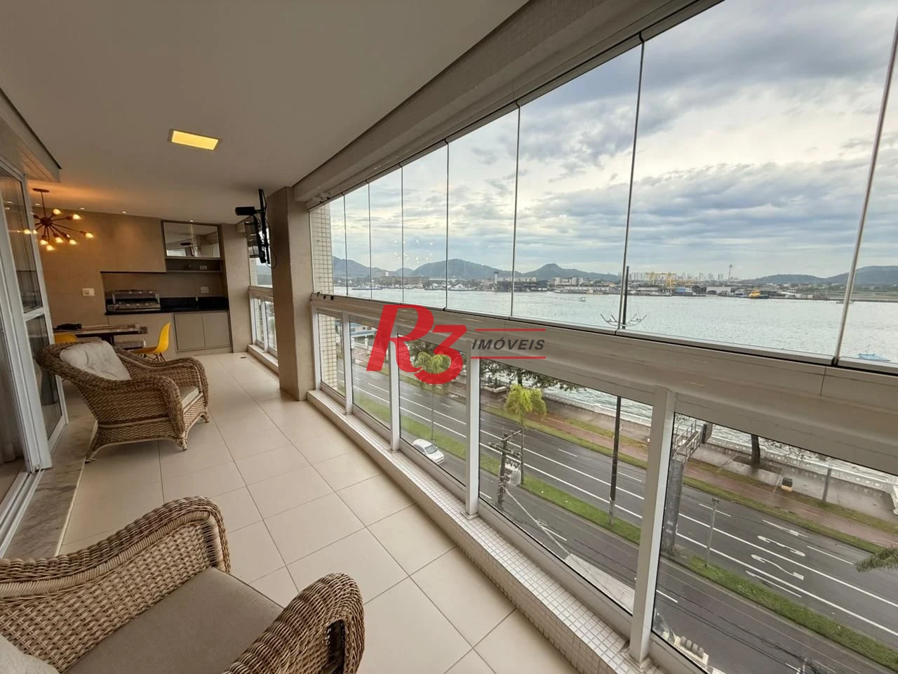 Apartamento com 4 dormitórios para alugar, 189 m² por R$ 17.000,02/mês - Ponta da Praia - Santos/SP