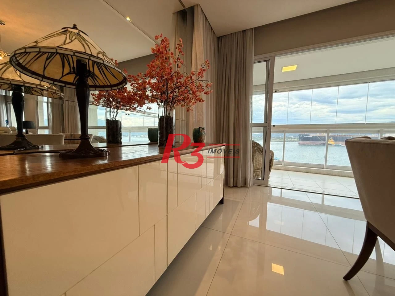 Apartamento com 4 dormitórios para alugar, 189 m² por R$ 17.000,02/mês - Ponta da Praia - Santos/SP