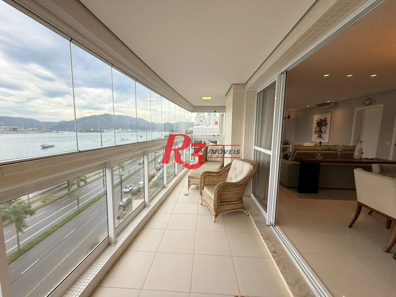 Apartamento com 4 dormitórios para alugar, 189 m² por R$ 17.000,02/mês - Ponta da Praia - Santos/SP