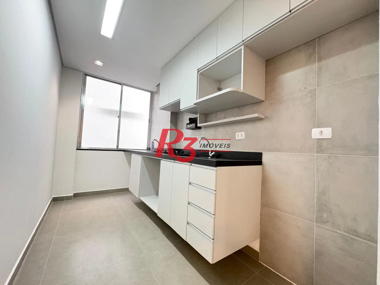 Apartamento com 1 dormitório para alugar, 42 m² por R$ 3.600,02/mês - Aparecida - Santos/SP