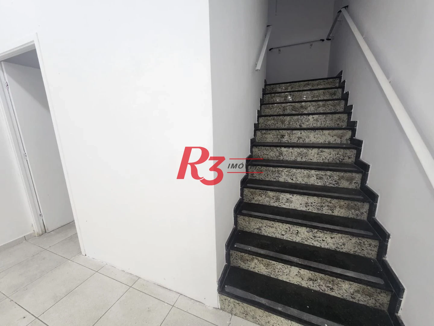 Prédio, 300 m² - venda por R$ 2.332.000,00 ou aluguel por R$ 23.000,00/mês - Aparecida - Santos/SP