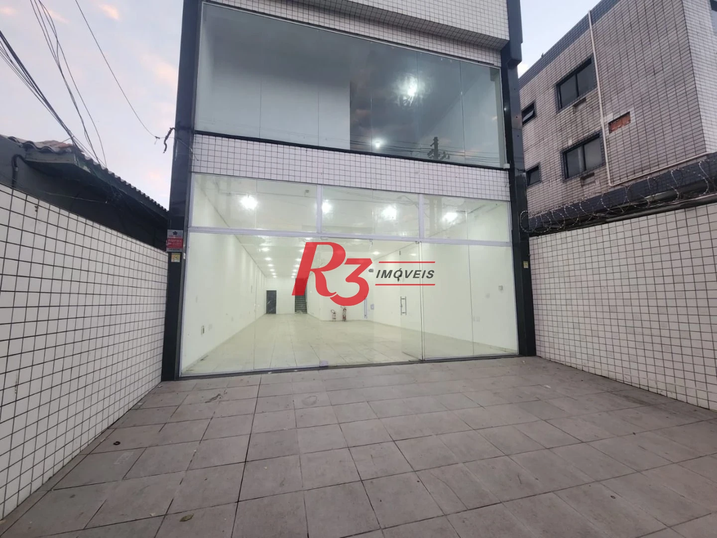 Prédio, 300 m² - venda por R$ 2.332.000,00 ou aluguel por R$ 23.000,00/mês - Aparecida - Santos/SP