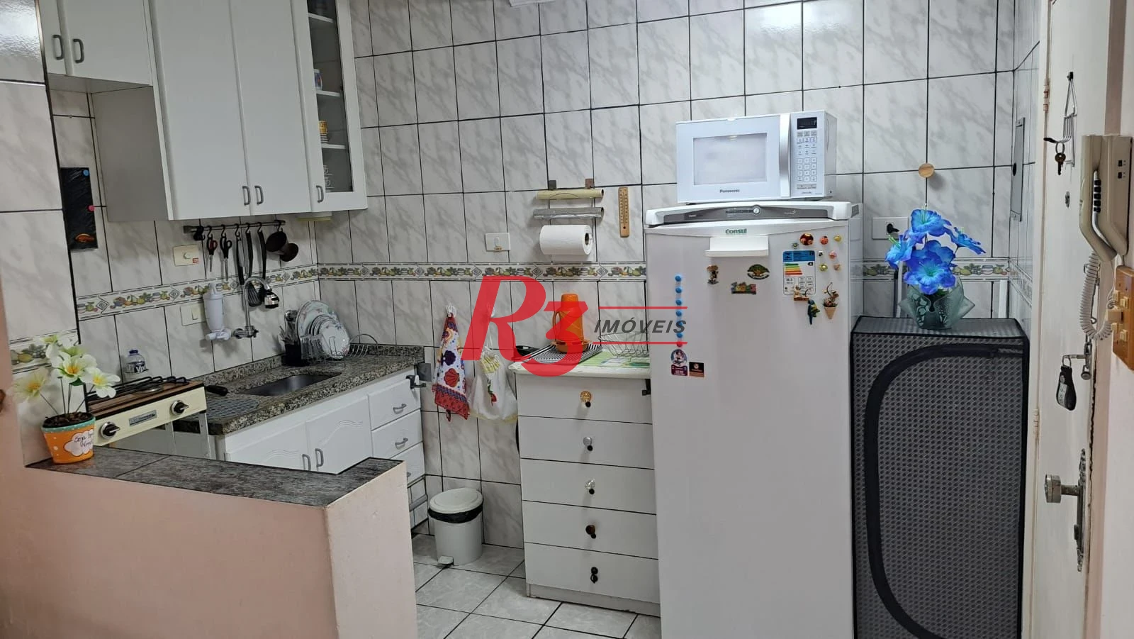 Kitnet com 1 dormitório à venda, 39 m² por R$ 320.000,00 - Gonzaga - Santos/SP