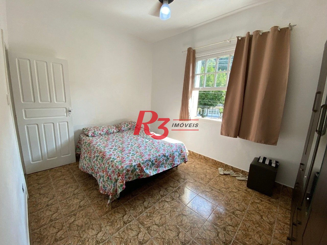 Casa com 3 dormitórios à venda, 95 m² por R$ 450.000,00 - Marapé - Santos/SP