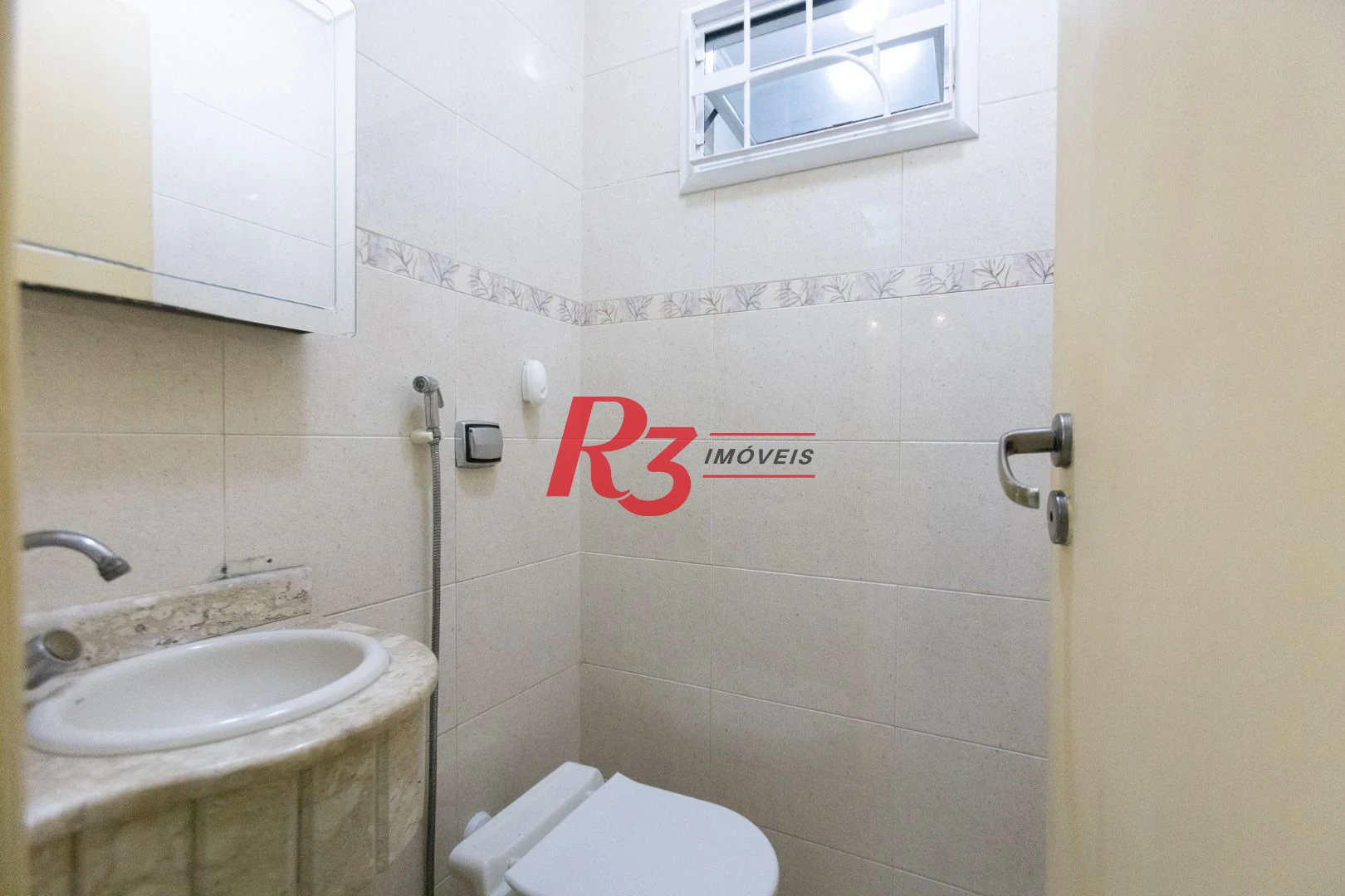 Casa com 3 dormitórios à venda, 142 m² por R$ 1.250.000,00 - Campo Grande - Santos/SP