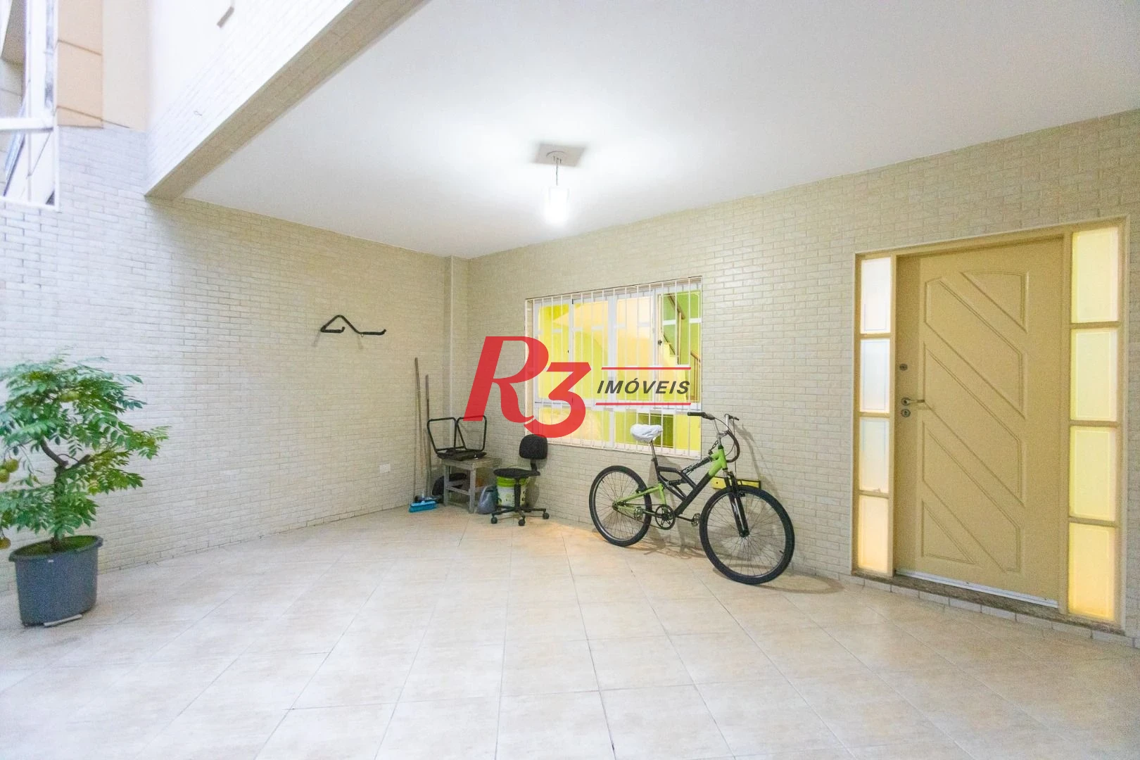 Casa com 3 dormitórios à venda, 142 m² por R$ 1.250.000,00 - Campo Grande - Santos/SP