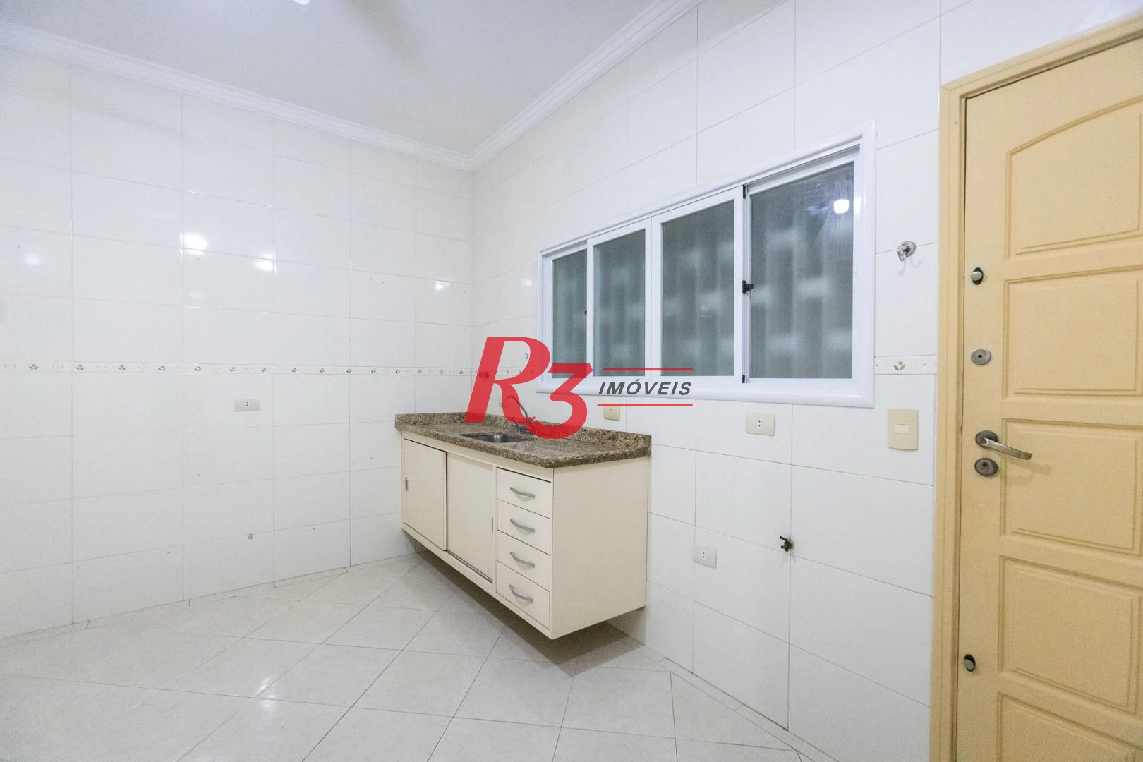 Casa com 3 dormitórios à venda, 142 m² por R$ 1.250.000,00 - Campo Grande - Santos/SP