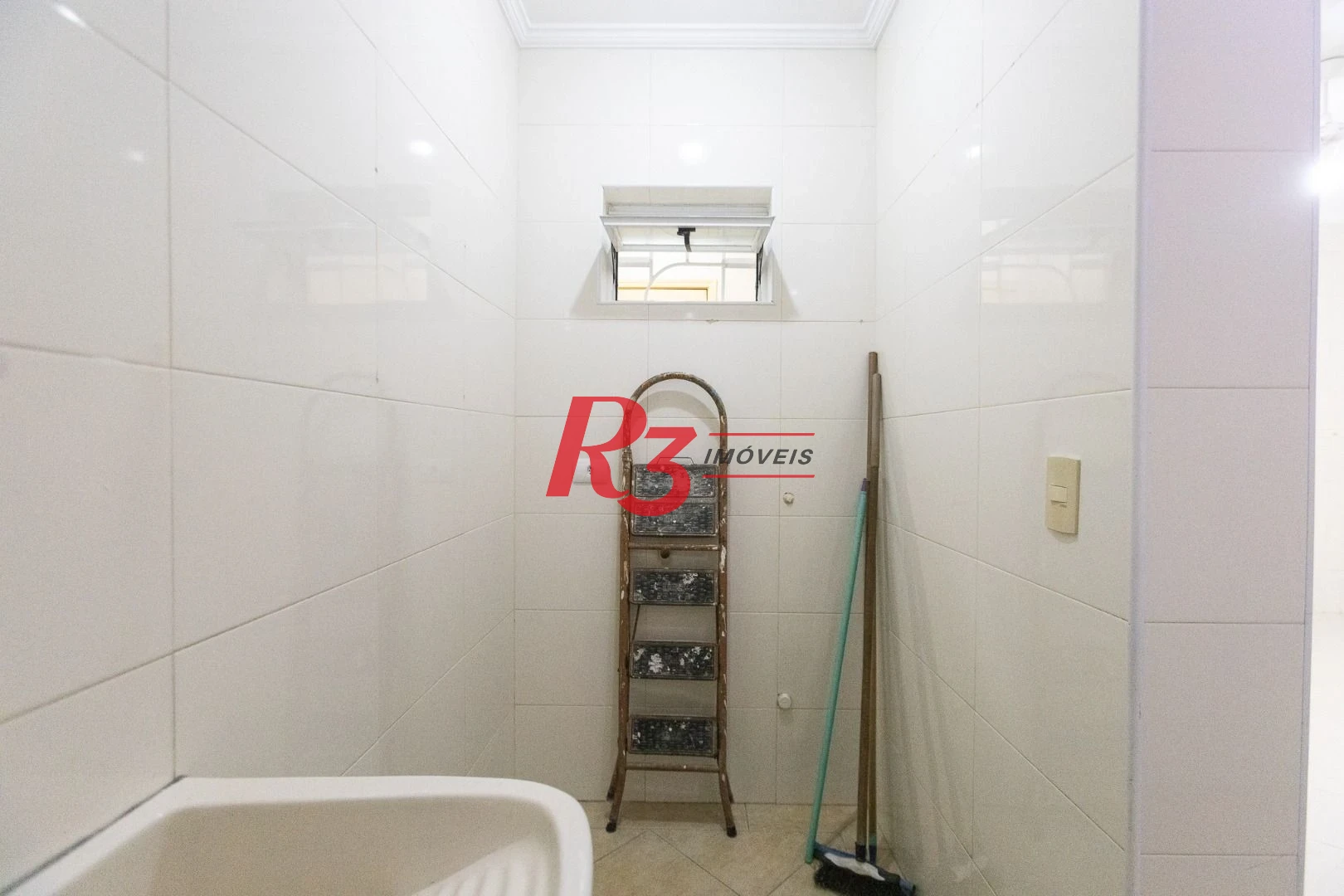 Casa com 3 dormitórios à venda, 142 m² por R$ 1.250.000,00 - Campo Grande - Santos/SP