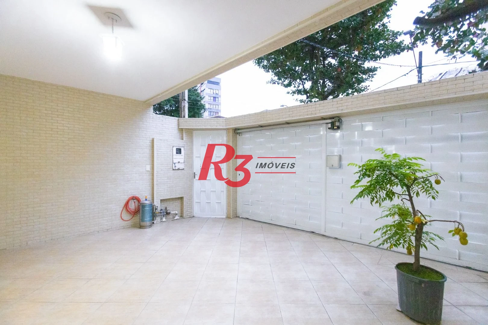 Casa com 3 dormitórios à venda, 142 m² por R$ 1.250.000,00 - Campo Grande - Santos/SP