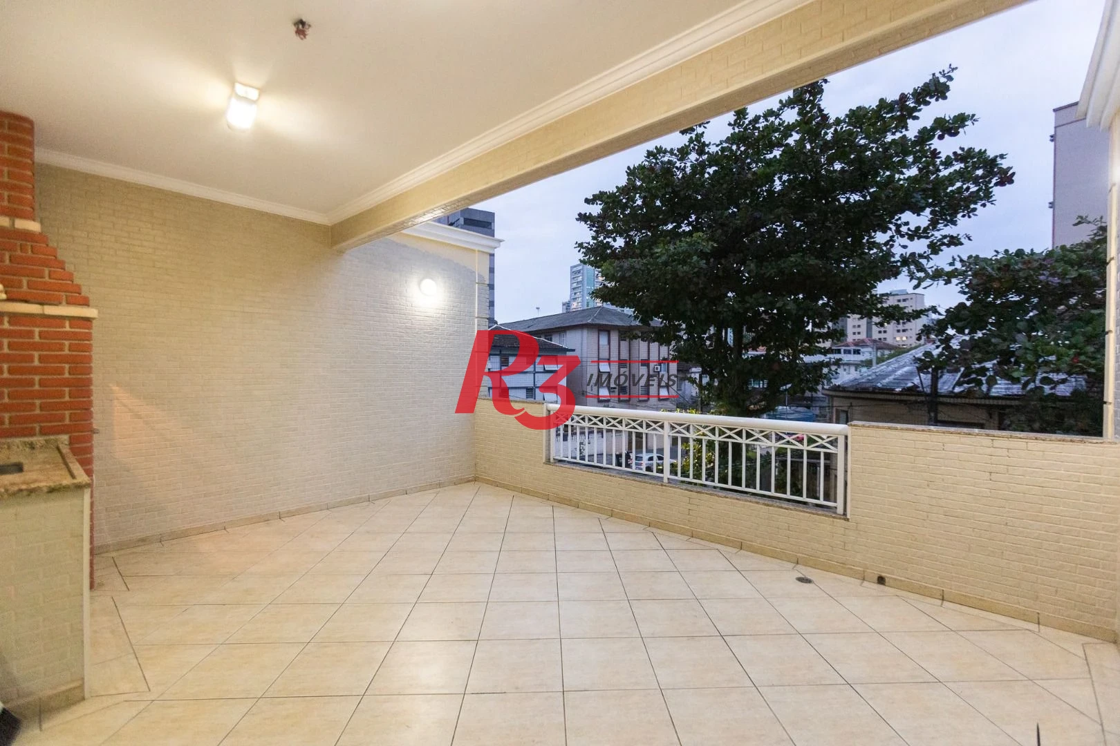 Casa com 3 dormitórios à venda, 142 m² por R$ 1.250.000,00 - Campo Grande - Santos/SP
