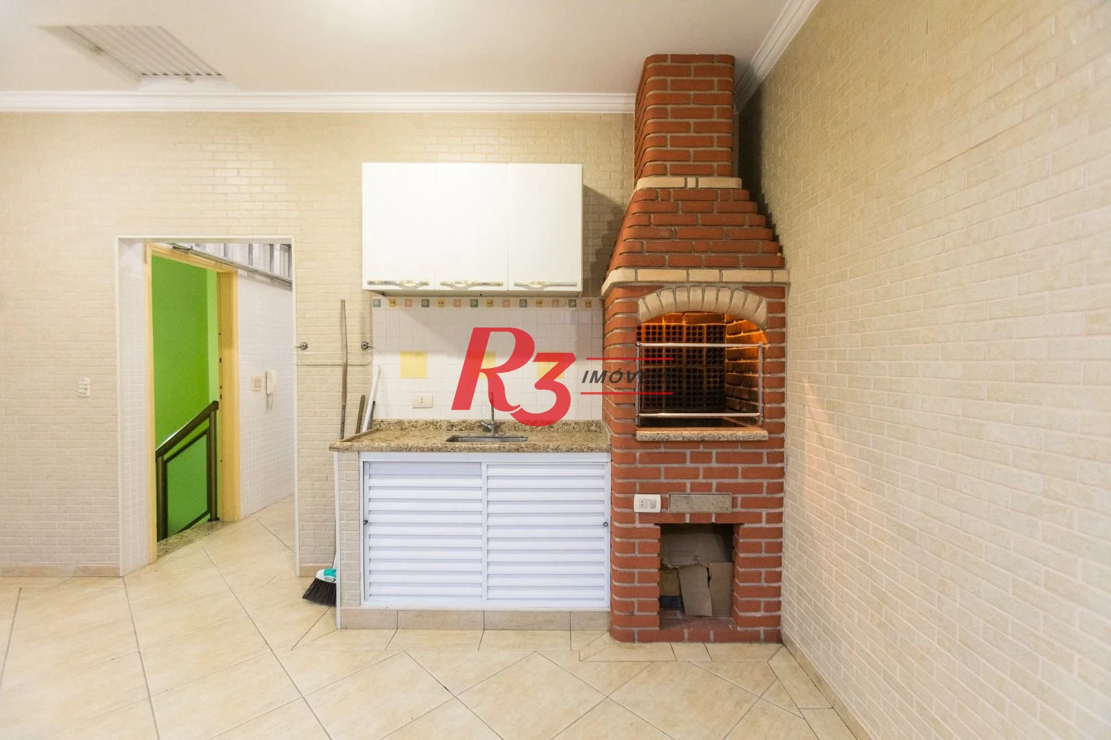 Casa com 3 dormitórios à venda, 142 m² por R$ 1.250.000,00 - Campo Grande - Santos/SP