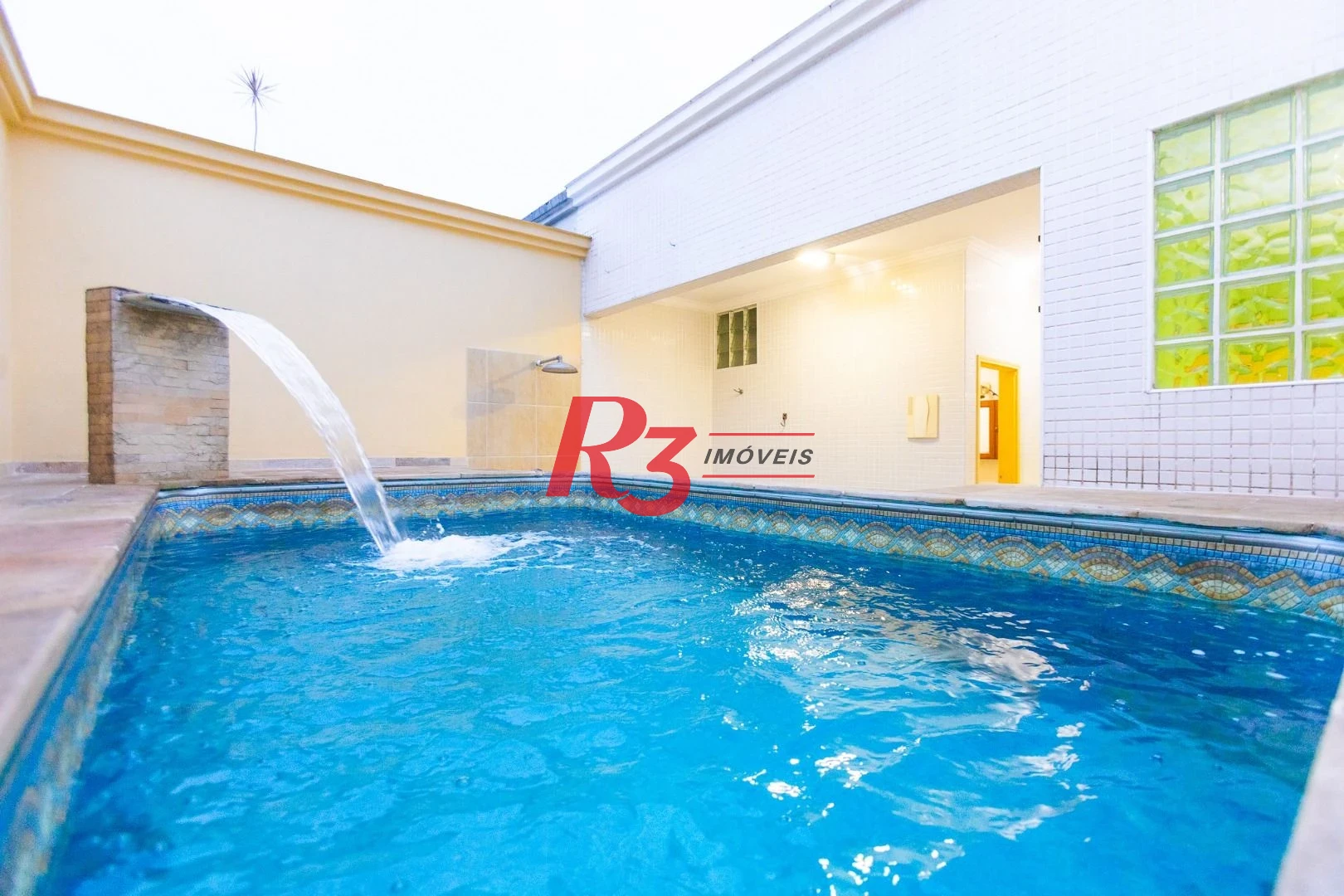 Casa com 3 dormitórios à venda, 142 m² por R$ 1.250.000,00 - Campo Grande - Santos/SP