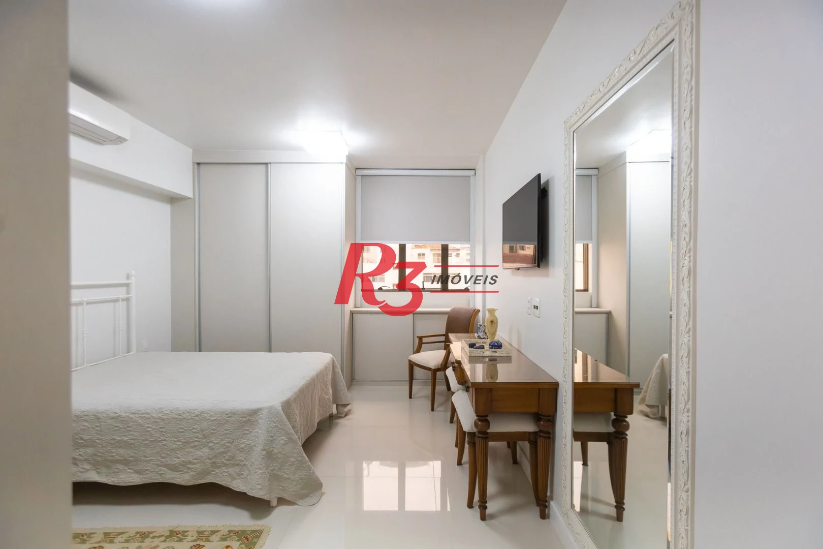 Apartamento com 3 dormitórios à venda, 111 m² por R$ 1.490.000,00 - Ponta da Praia - Santos/SP