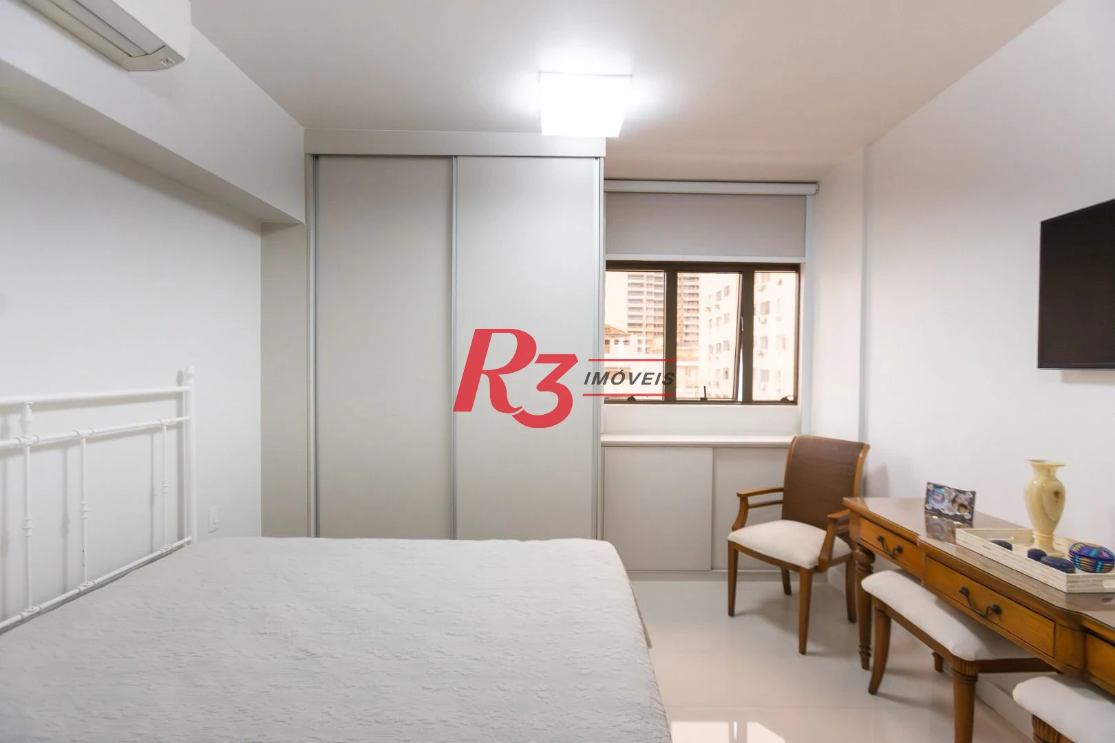 Apartamento com 3 dormitórios à venda, 111 m² por R$ 1.490.000,00 - Ponta da Praia - Santos/SP