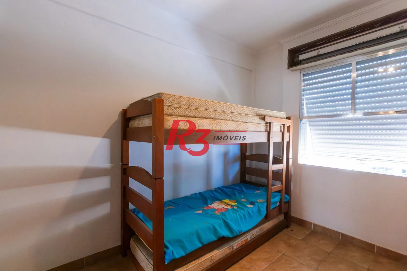 Apartamento com 2 dormitórios à venda, 62 m² por R$ 690.000,00 - Gonzaga - Santos/SP
