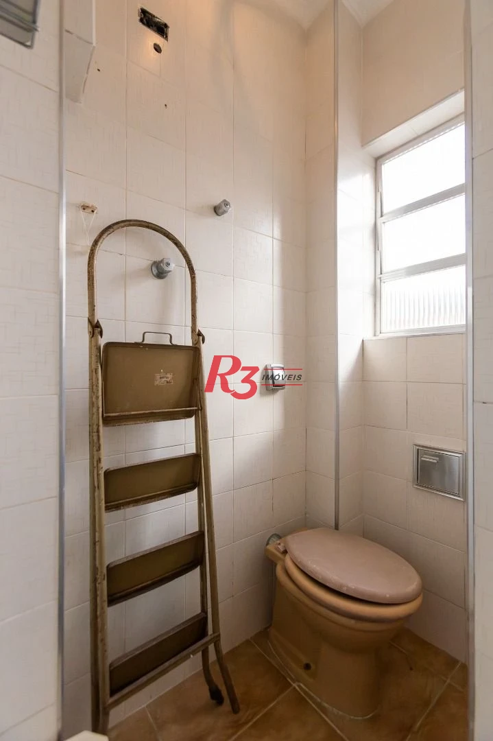 Apartamento com 2 dormitórios à venda, 62 m² por R$ 690.000,00 - Gonzaga - Santos/SP