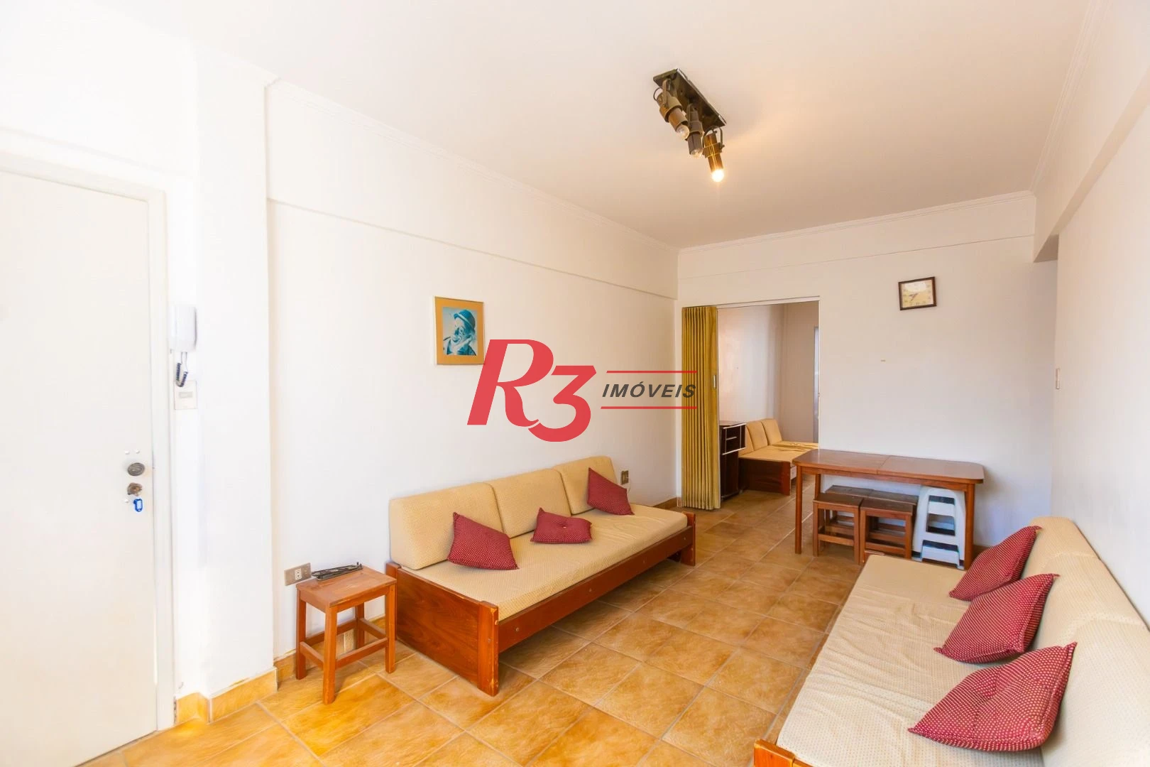 Apartamento com 2 dormitórios à venda, 62 m² por R$ 690.000,00 - Gonzaga - Santos/SP